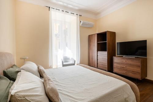 Magnolia vatican apartment