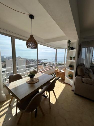 Skyline Sea View Apartment Pool Parking 5 min Beach