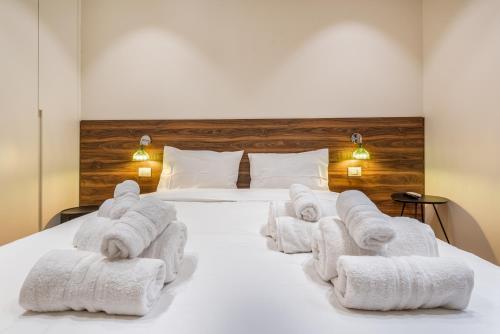 Arena Signature Suite - La Vista Apartments