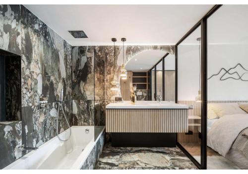 Premium Ski-In Out apartment with Views