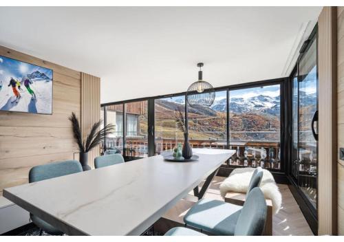 Premium Ski-In Out apartment with Views