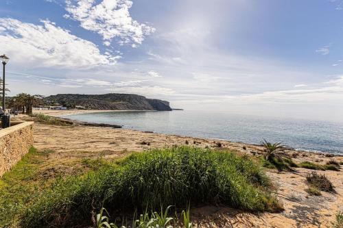 Casa do Coral | Sea View Apartment in Praia da Luz