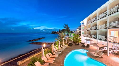 Bazén v ubytování The Soco Hotel All-Inclusive nebo v jeho okolí