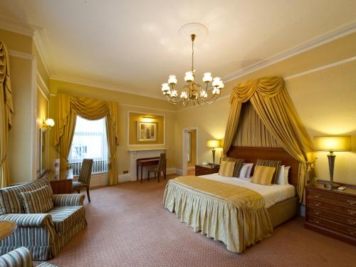 Gallery image of The Royal & Fortescue Hotel in Barnstaple