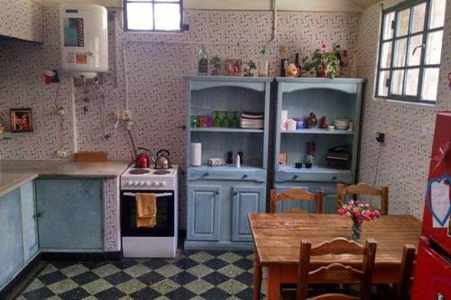 Кухня или мини-кухня в Casa Reina Palermo Queens
