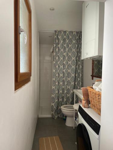 Cozy room in a townhouse with garden