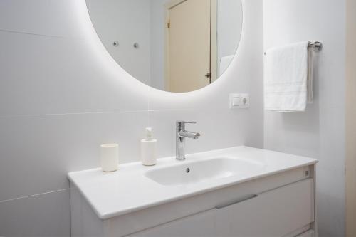 Los Arcos Beach Apartments