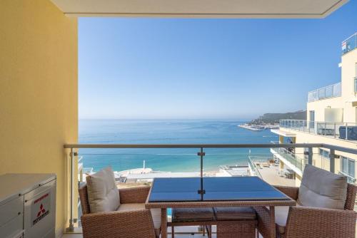 Janelas de Zimbra Lovely Apt with Pool and Sea View by Lisbeyond