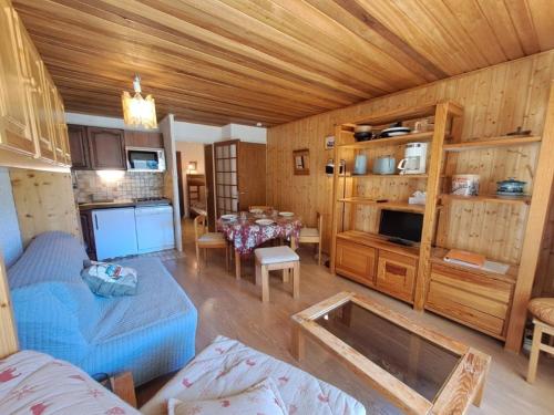 Studio 4 pers au pied des pistes avec balcon sud