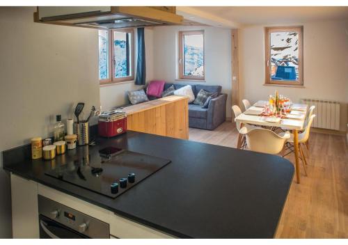 Ski-Lover's Apt Ski-in out Panoramic View