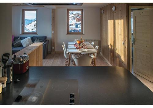 Ski-Lover's Apt Ski-in out Panoramic View