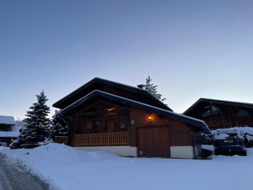Chalet familial Les Gets avec Wi-Fi et parking