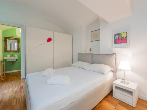 Cozy 1BR with Garden in Central Milan