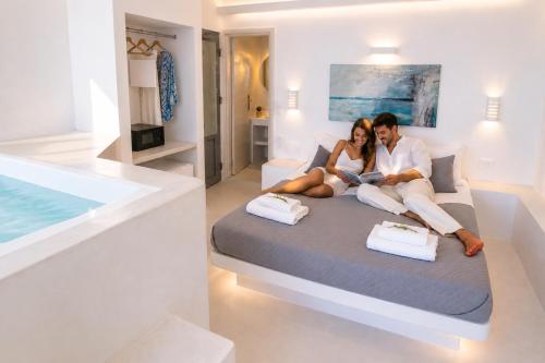 S for Santorini Unique Suites- Volcano, Sunset & Caldera View!