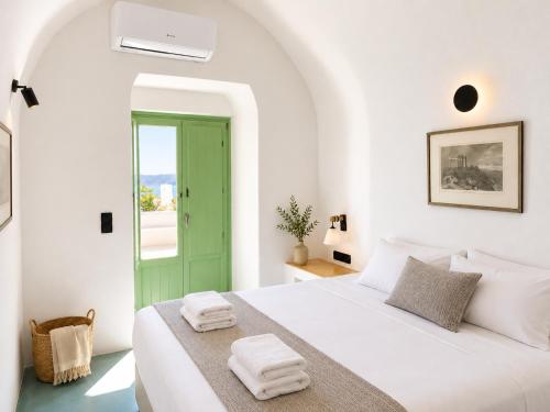 S for Santorini Unique Suites- Volcano, Sunset & Caldera View!