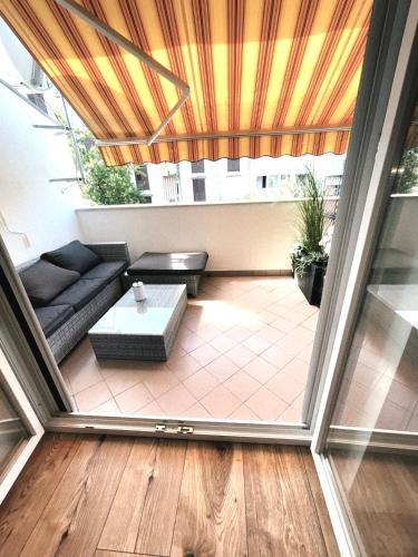 City 3 bedroom beach apartment with parking