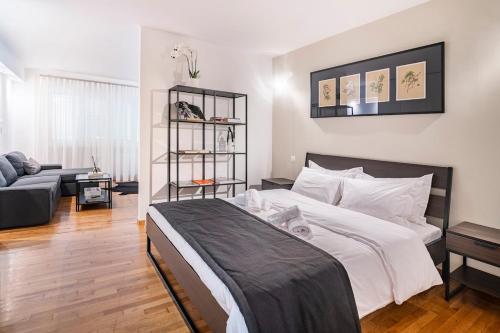 Modern suite near Kolonaki Square
