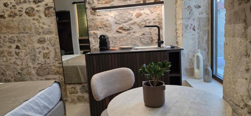 Lustro boutique stay