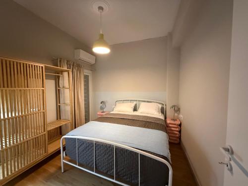 2 Bedroom 2 Bath Apartment 5min from Kypseli square