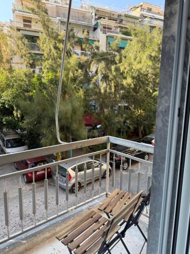 2 Bedroom 2 Bath Apartment 5min from Kypseli square