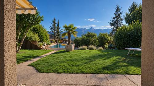 Thun Oasis - Pool, Parking & Mountain Views