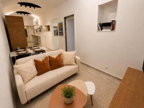 Renovated Cozy Haven - Old Town and Beach