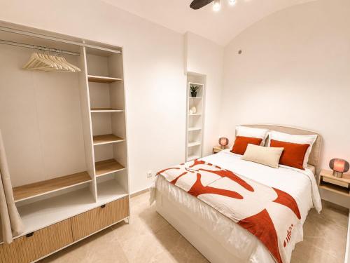 Renovated Cozy Haven - Old Town and Beach