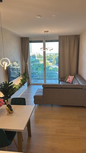 Botanical Apartment
