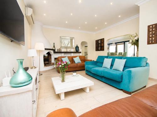 Villa Lucy - By AZ Rentals