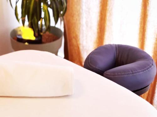 Ensuite Room with Private Balcony, Chill Flatshare