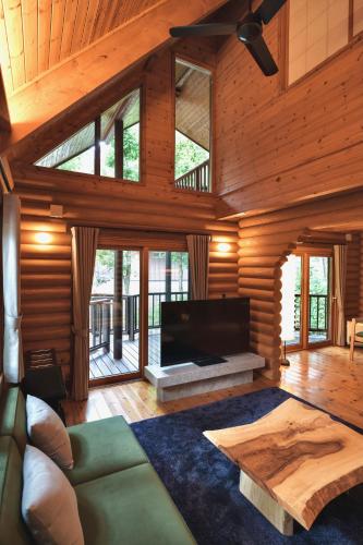 Big Bear Chalets & Apartments
