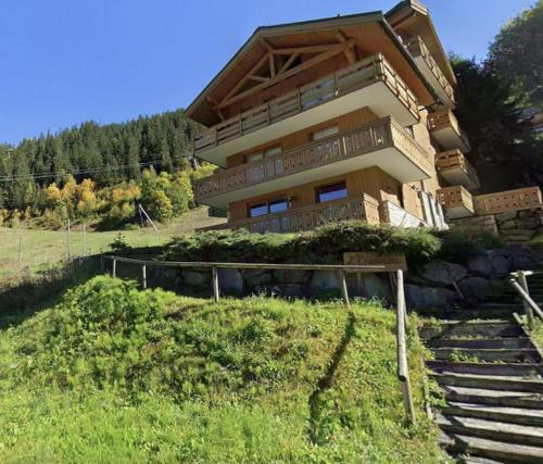 Meribel Alpine escape v402x