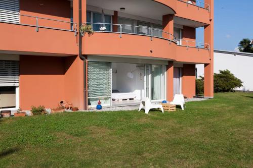 Cozy, modern & sunny Studio in Locarno
