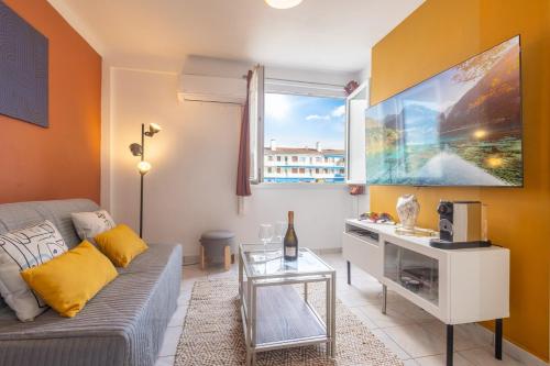 My elegant Studio in center of Cannes Festival