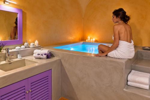 Caldera Flower Suites