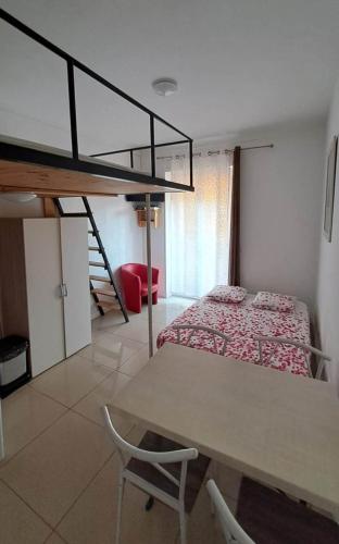 Studio19 guests6 AC Wi-fi Sand Beach Gravette 400m