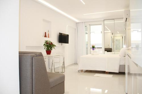 Kostas Acropolis Studio 1