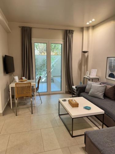Modern Studio in the heart of Vouliagmeni