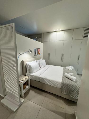 Modern Studio in the heart of Vouliagmeni
