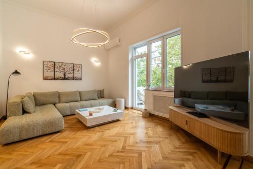 Elegant Suite Kypseli