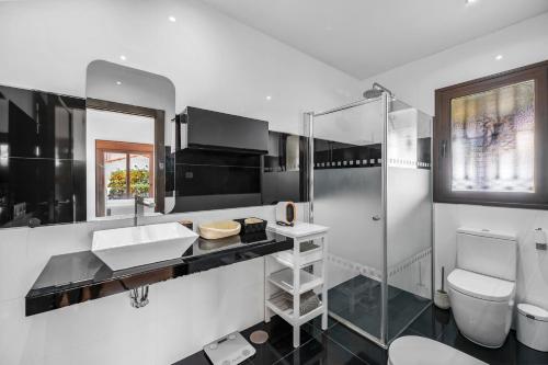 Villa in walking distance to amenities