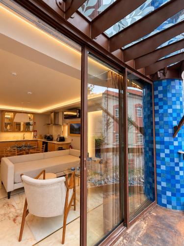 Blue House Bombarda - One Bedroom Apartment B