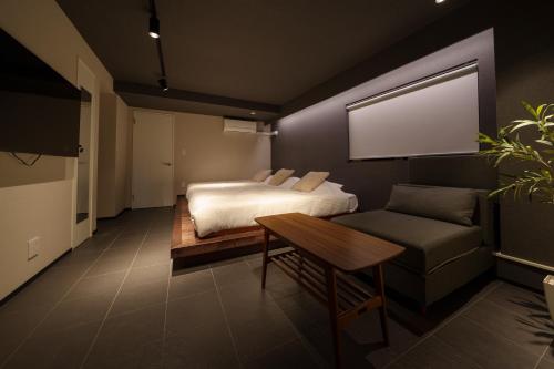 Shinjuku Yotsuya PRIME - New Entire House 1 min to Station