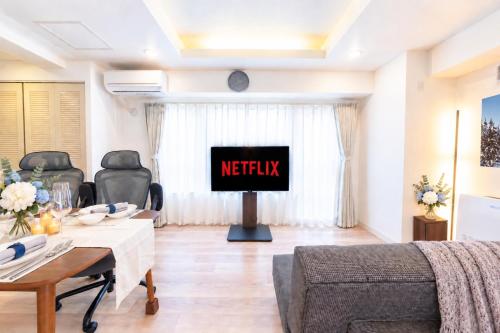 Urban Retreat Sapporo Susukino - 9 min to Susukino stn, 2 Queen beds, 1 min to convenience store