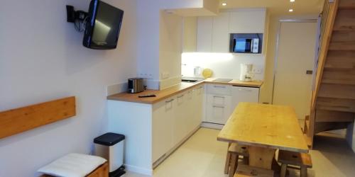Résidence Aiguille Grive Bat Ii - Appartement 2 pièces en duplex pour 5 personnes, proche des pistes dans le village de Charmettoger à Arc 1800. MAE-6573