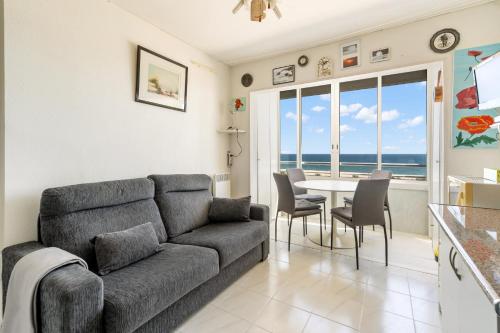 WELCS APARTAMENTO 435 EMP Frente al Mar