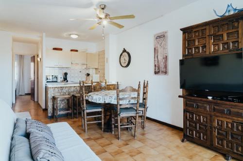 WELCS APARTAMENTO 497 EMP con terraza junto al mar