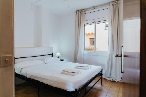 WELCS APARTAMENTO 497 EMP con terraza junto al mar
