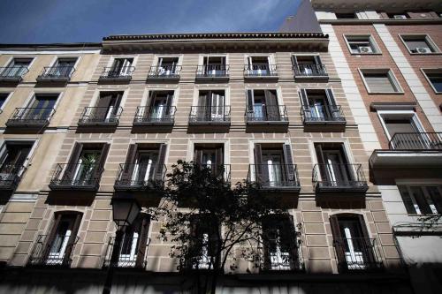 Edmond Vibes Puerta del Sol Suites