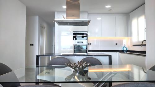 SUNSET WAVES elegant apartment